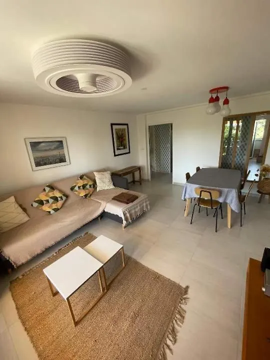 Appartement T3 Proche Centre Et Renecros-Garage Bandol